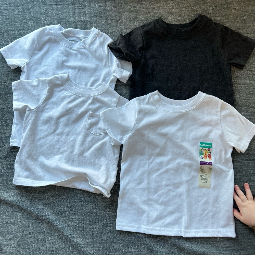 Short sleeve tees